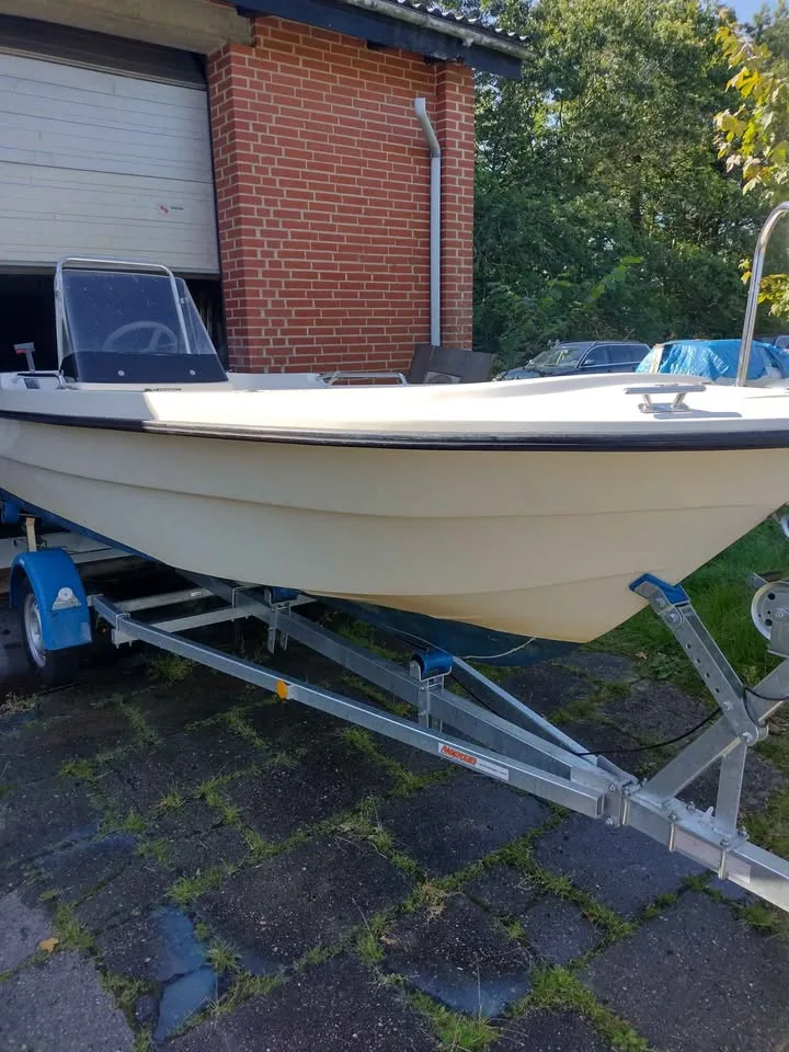 Uttern 4502 billede 4